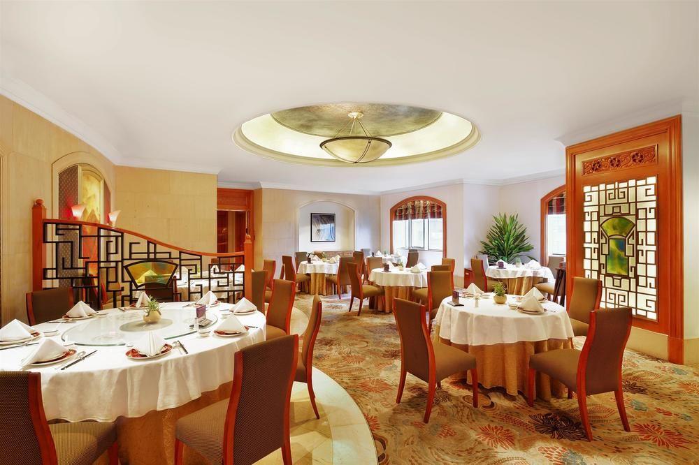 Sheraton Lido Отель