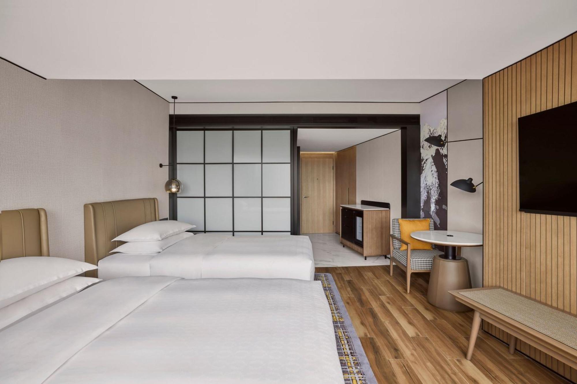 Sheraton Lido Hotel Chengdu